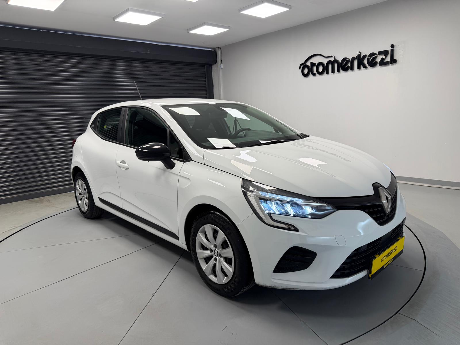 RENAULT CLIO 15